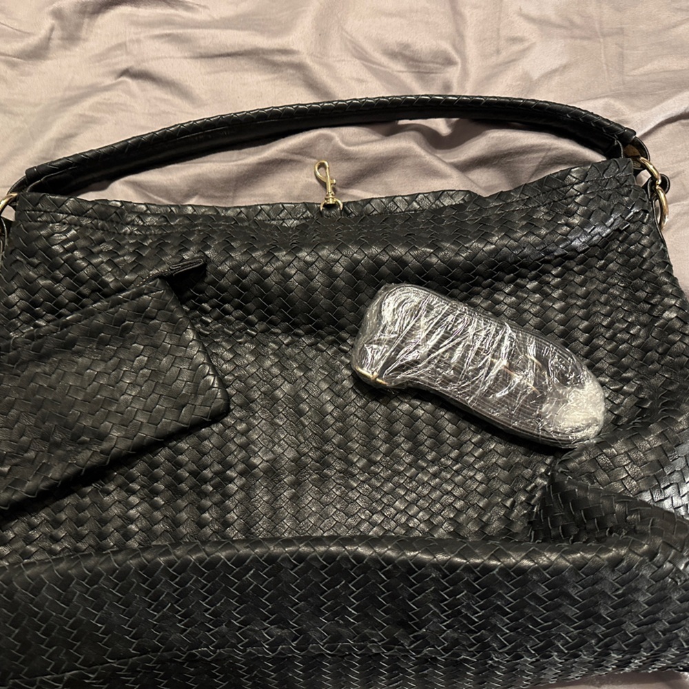 Chic Black Woven Shoulder Bag